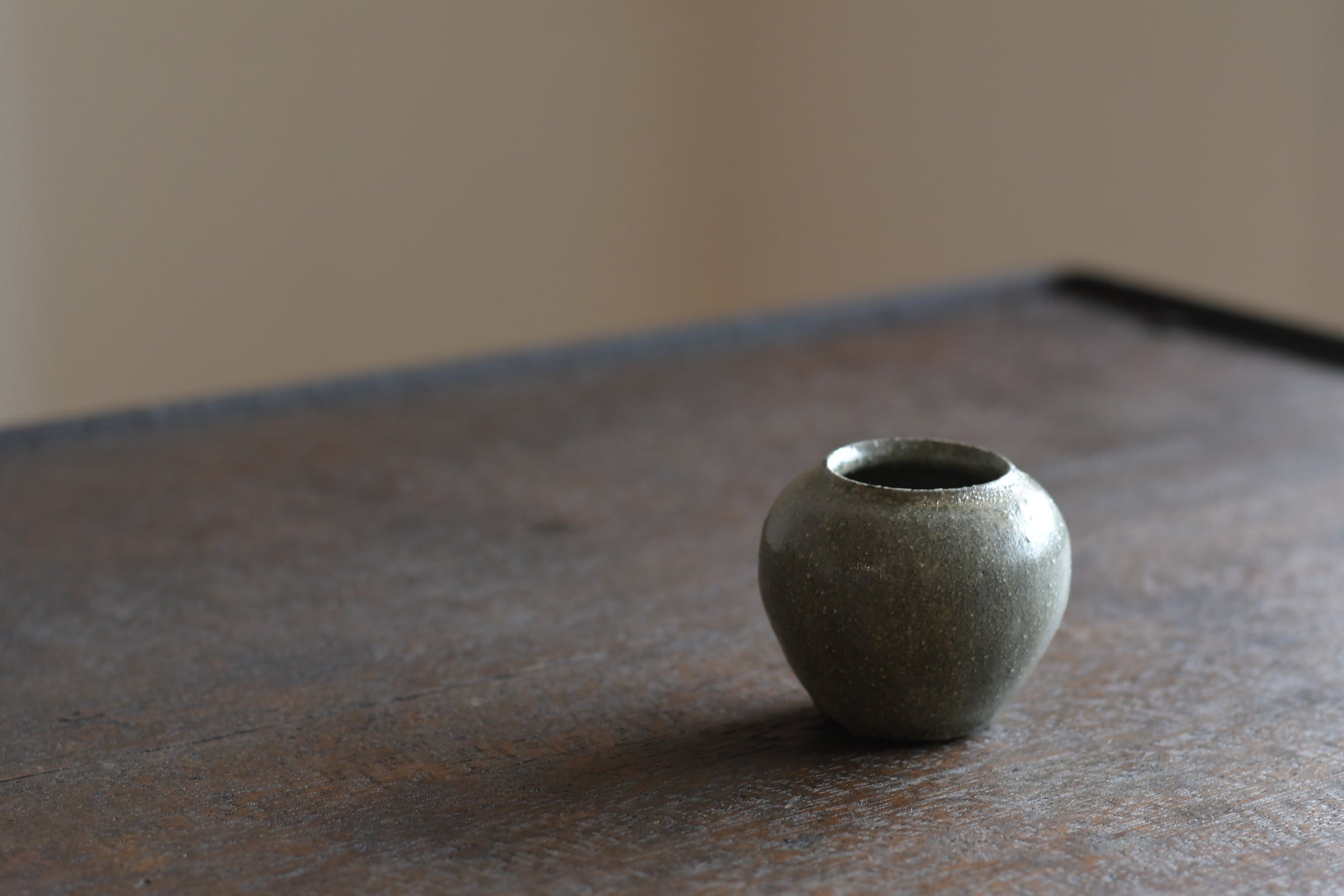 完売 長谷川奈津｜林檎灰釉小壺 | UTSUWA-HOTARU online store 工芸品