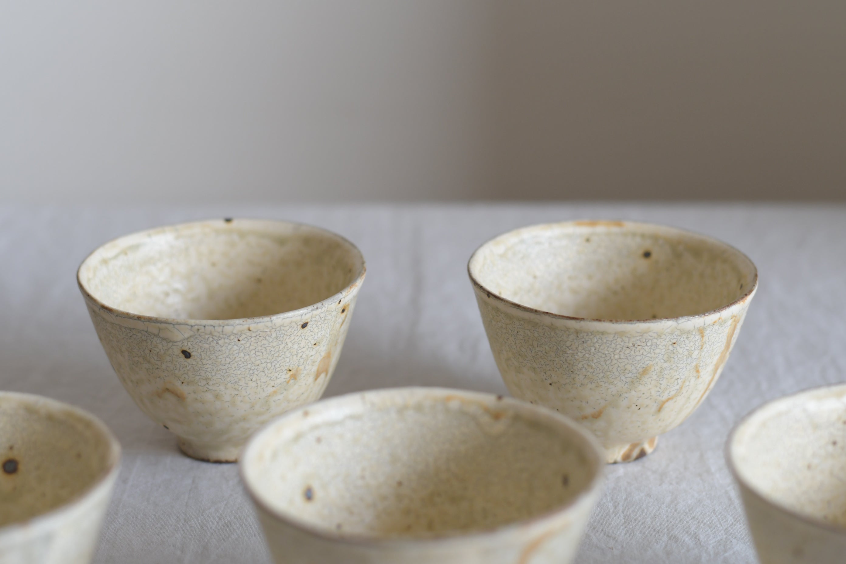 三笘 修｜灰粉引汲出（五客） | UTSUWA-HOTARU online store