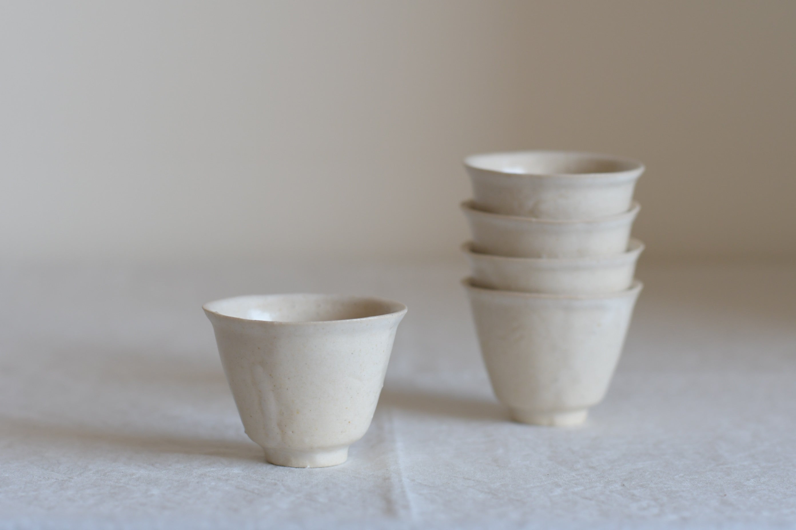 三笘修｜藁白茶杯（五客揃え） | UTSUWA-HOTARU online store