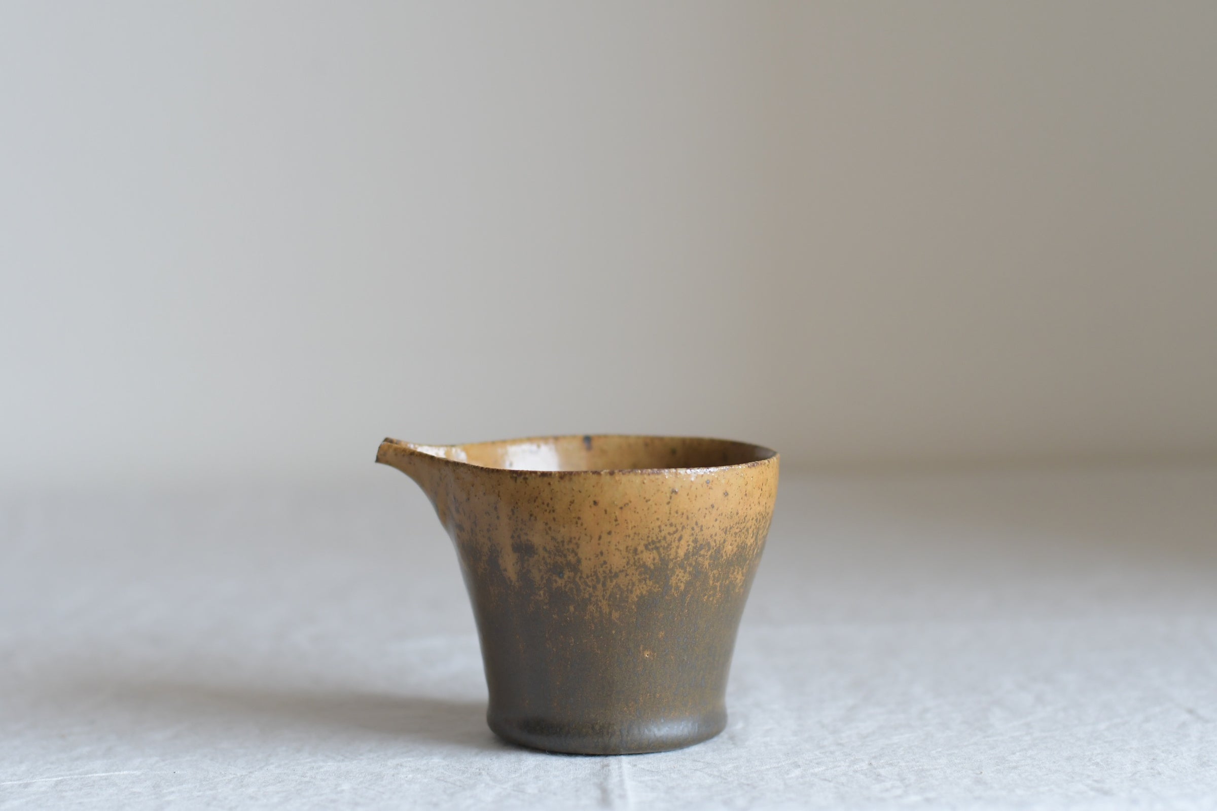 三笘修｜藁白茶杯（五客揃え） | UTSUWA-HOTARU online store