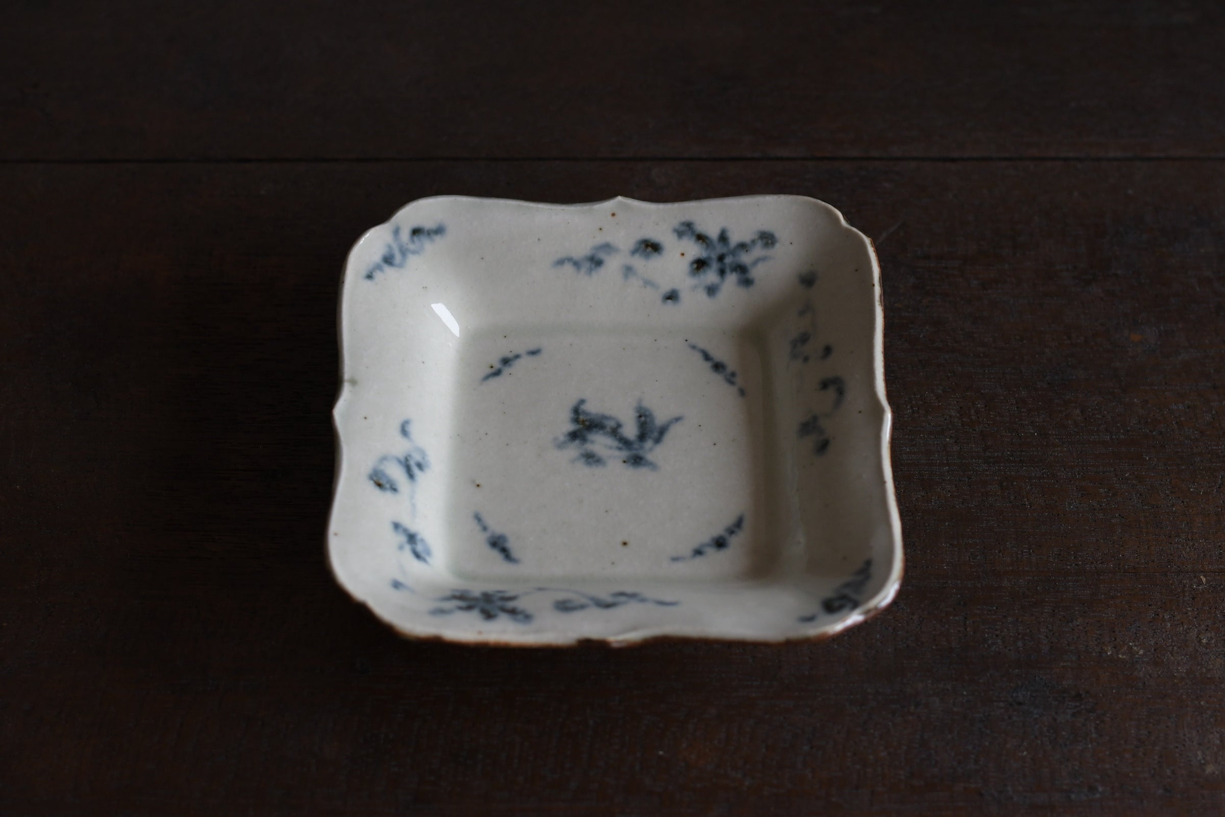 藤田佳三　染付輪花　7寸皿 藤田佳三 染付輪花 7寸皿 藤田佳三 | UTSUWA-HOTARU