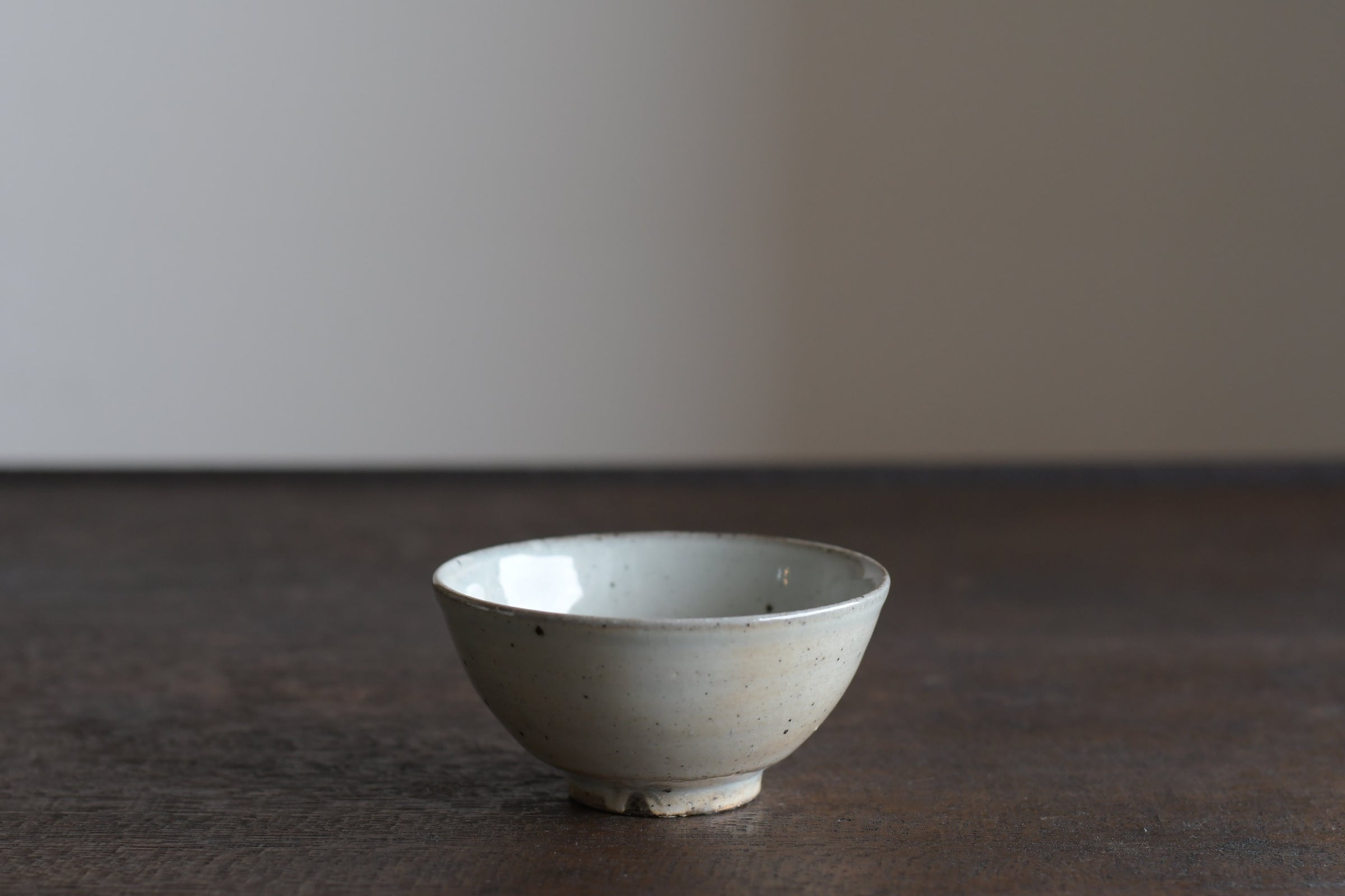 長谷川奈津｜粉引飯碗（小）c | UTSUWA-HOTARU online store