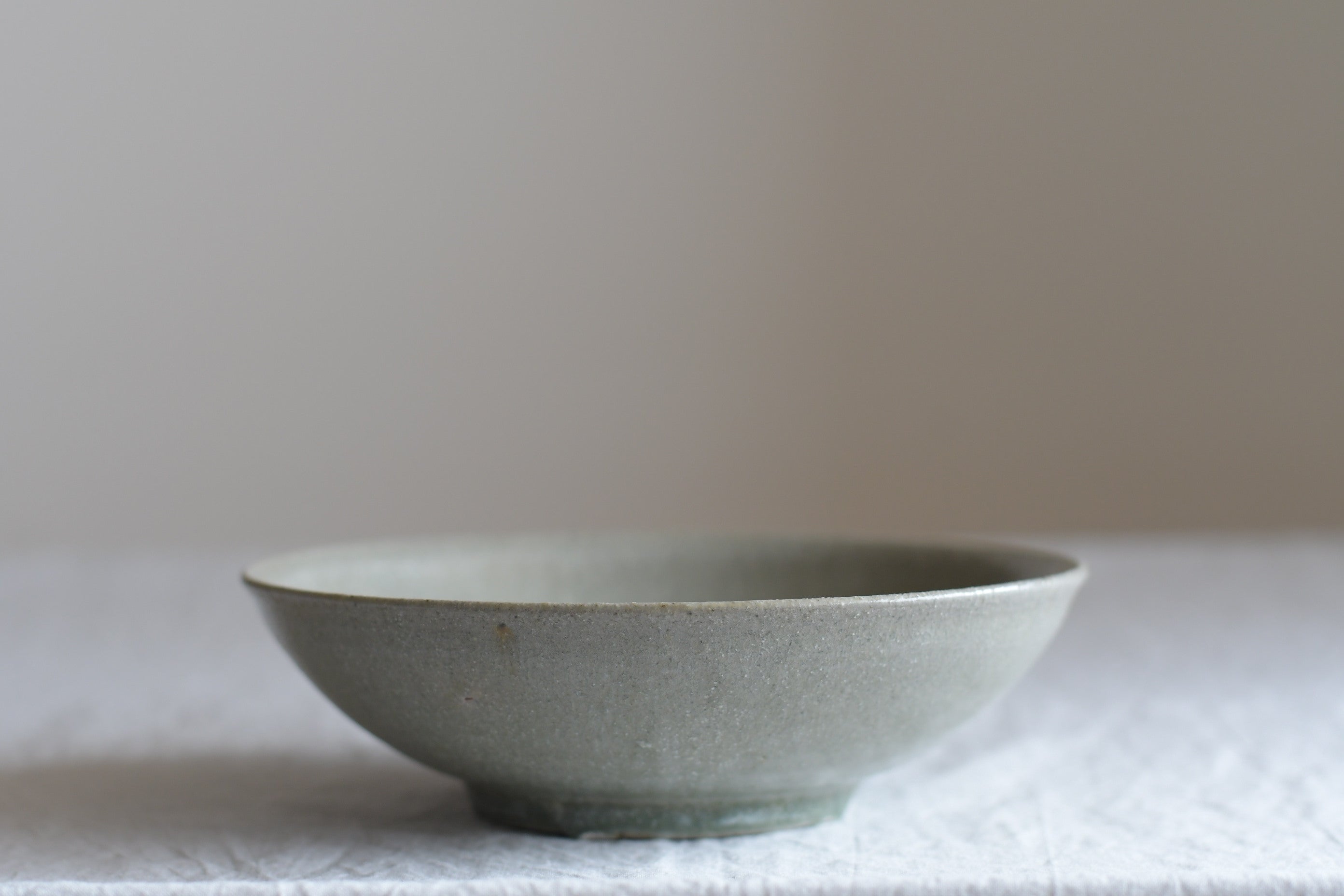 長谷川奈津｜林檎灰釉鉢（5.5寸）a | UTSUWA-HOTARU online store