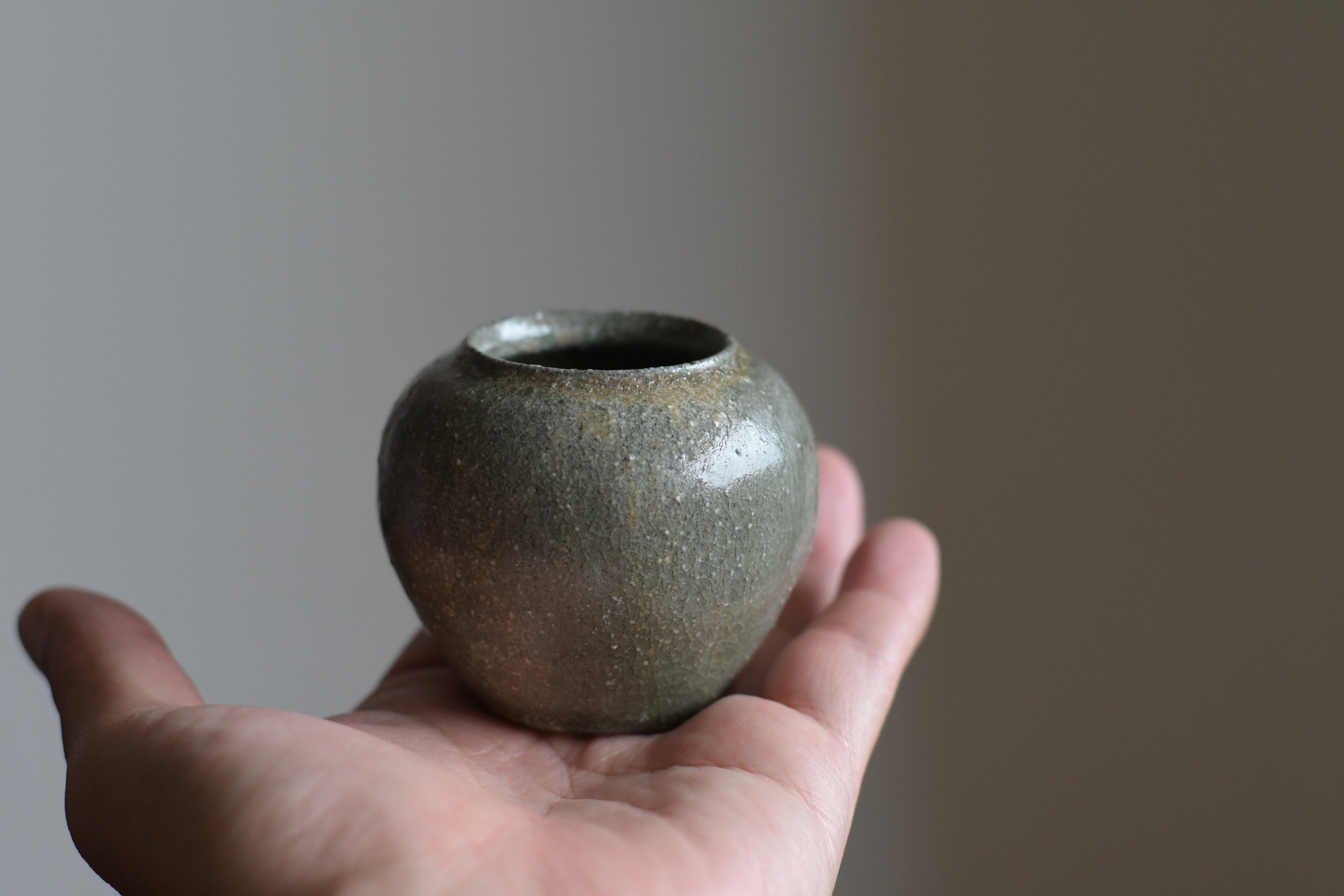 全日本送料無料 | 長谷川奈津｜林檎灰釉小壺 UTSUWA-HOTARU store online 茶碗・めし碗