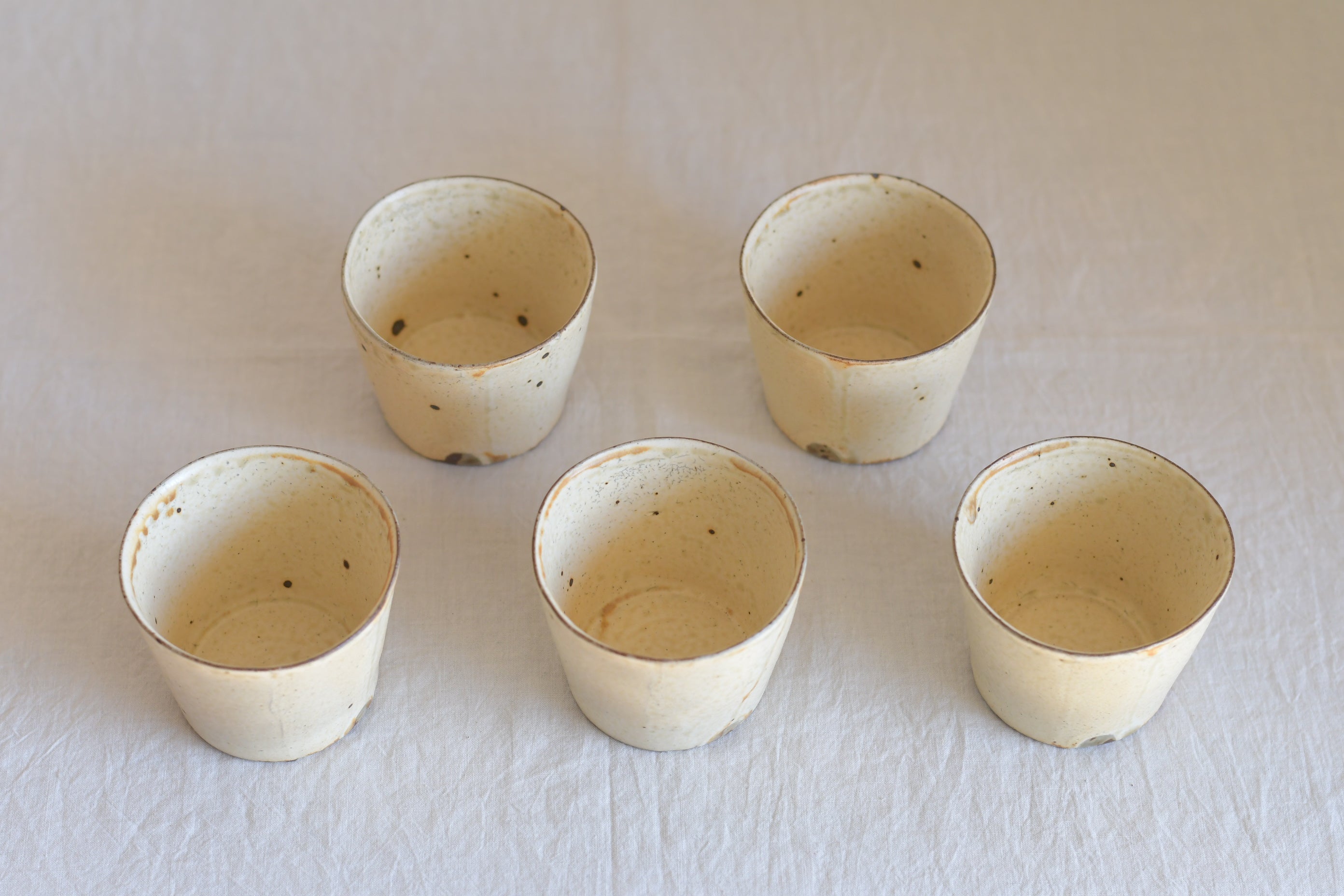 三笘 修｜灰粉引猪口 | UTSUWA-HOTARU online store