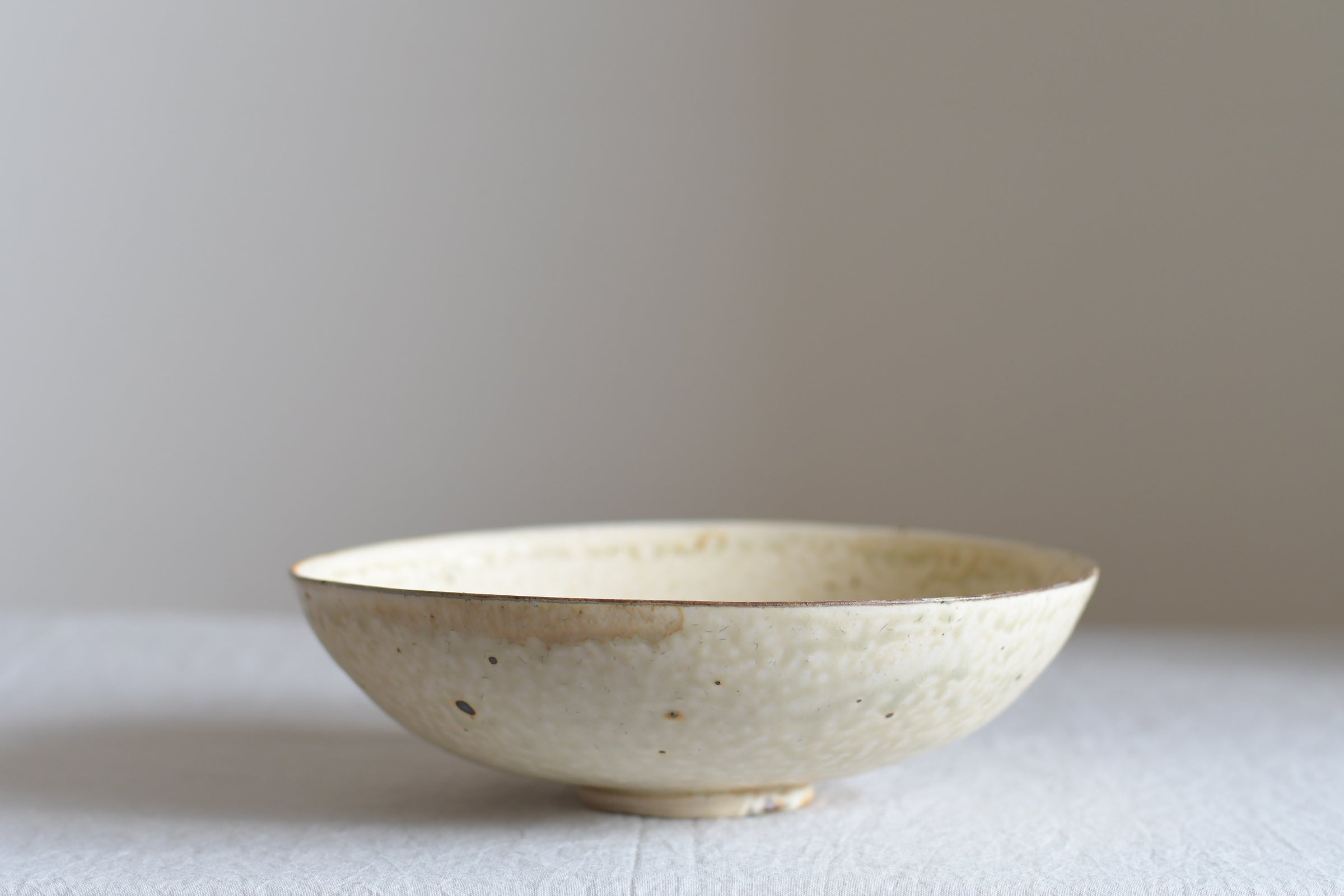 三笘 修｜灰粉引鉢 | UTSUWA-HOTARU online store