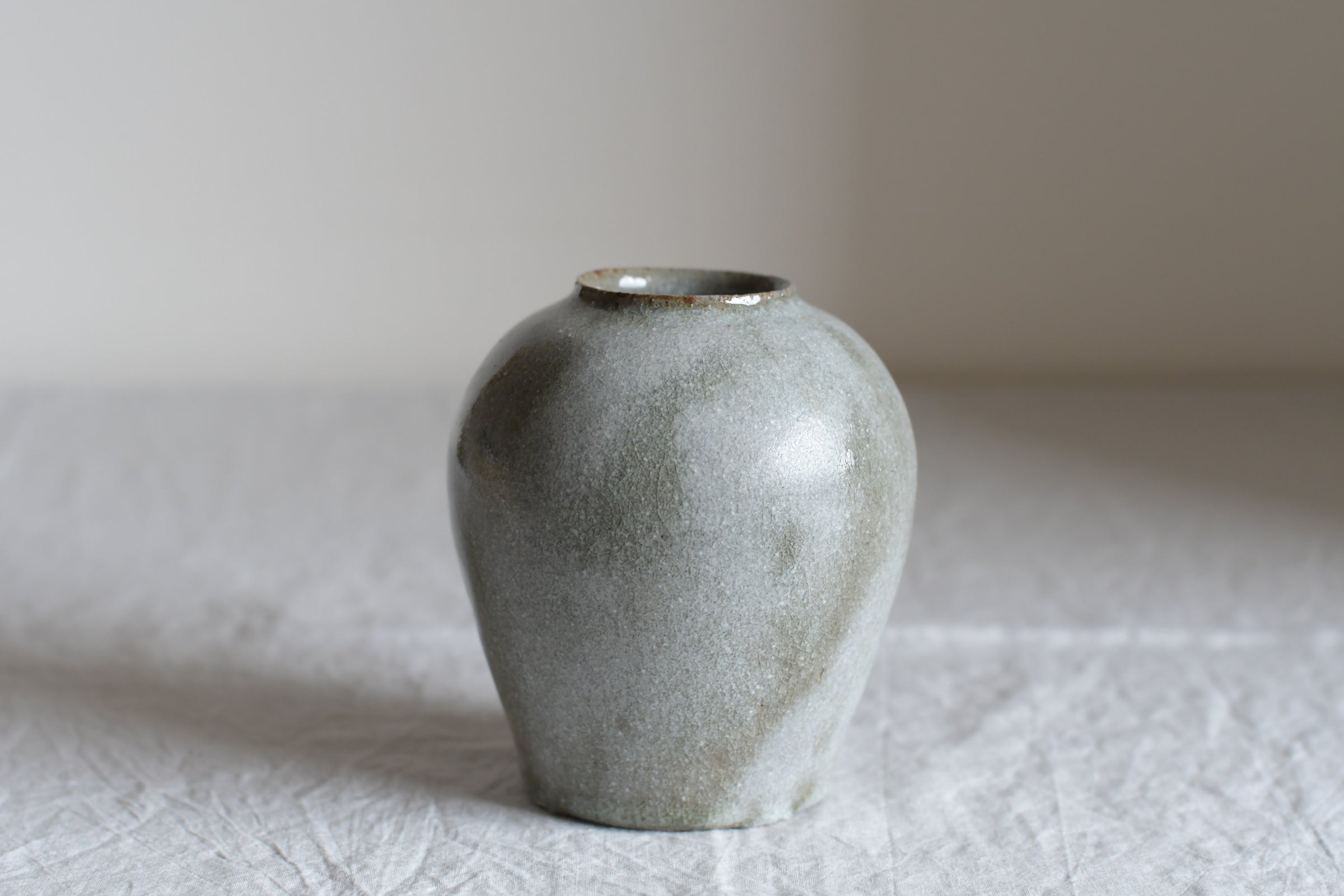 長谷川奈津 花入れ 長谷川奈津｜林檎灰釉鉢 | UTSUWA-HOTARU online store