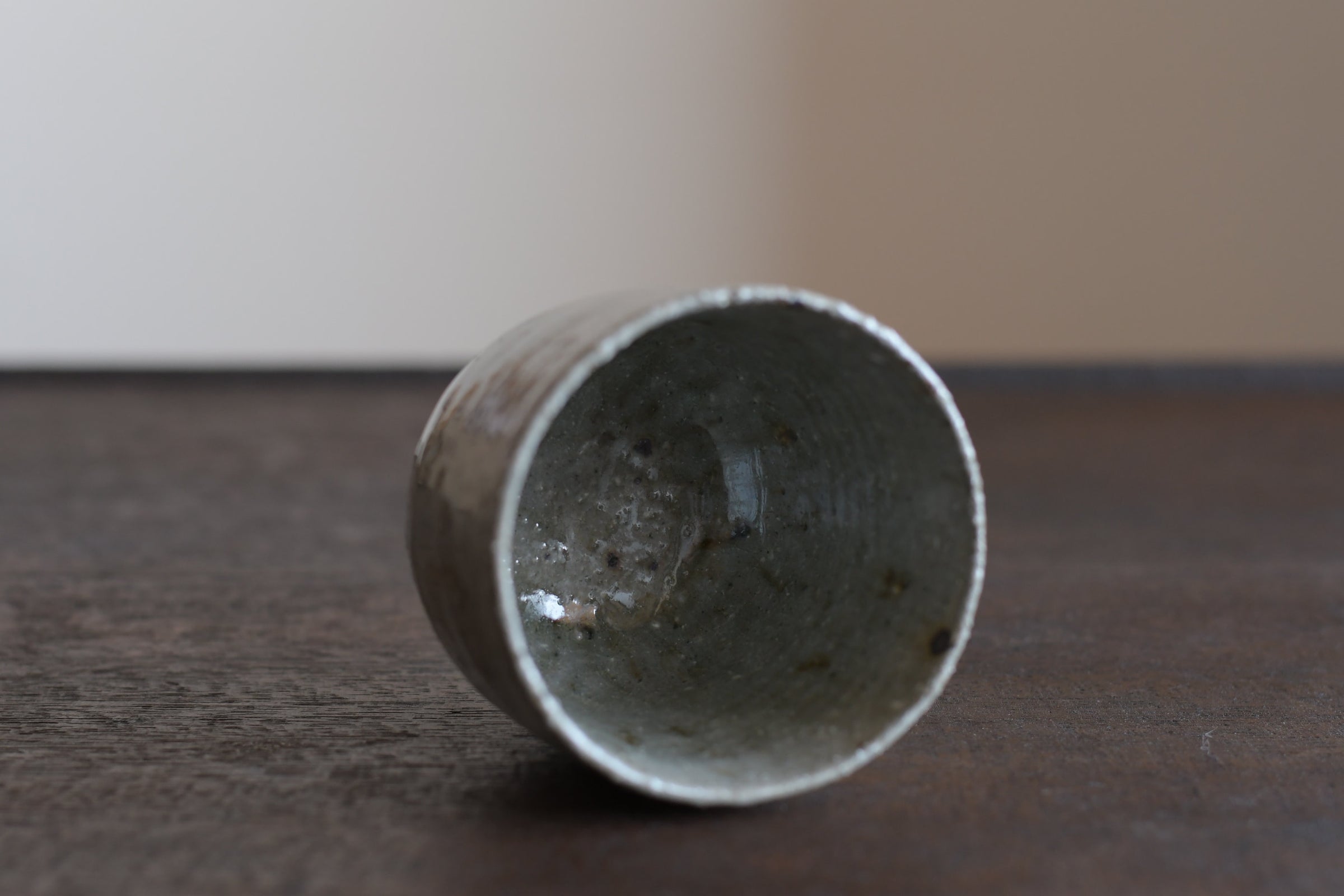 長谷川奈津　林檎灰釉　盃／秋田菫　白磁　染付　呉須　湯呑み おまとめ 長谷川奈津 林檎灰釉 盃／秋田菫 白磁 染付 呉須 湯呑み おまとめ 長谷川