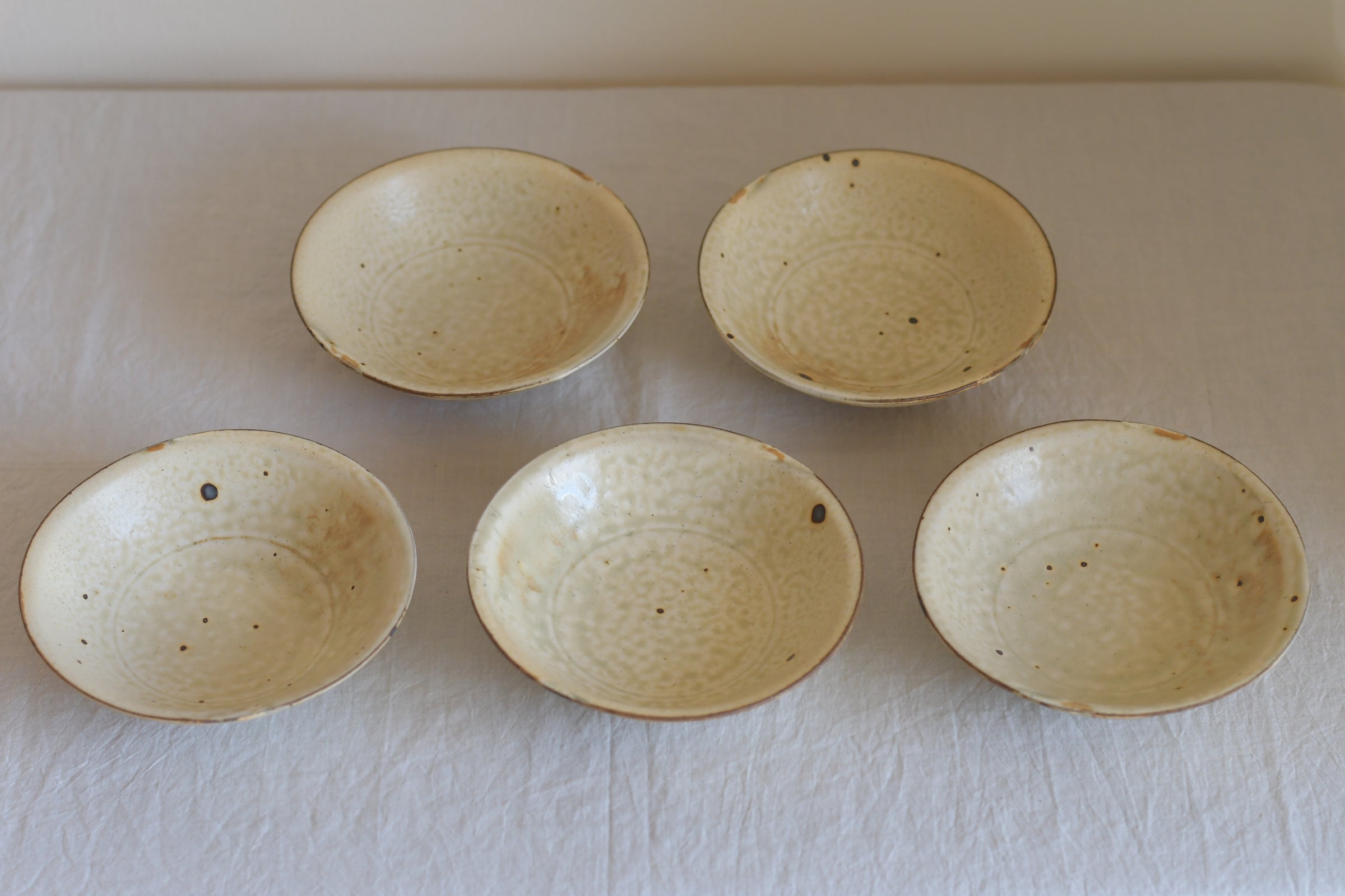 三笘 修｜灰粉引深小皿 | UTSUWA-HOTARU online store